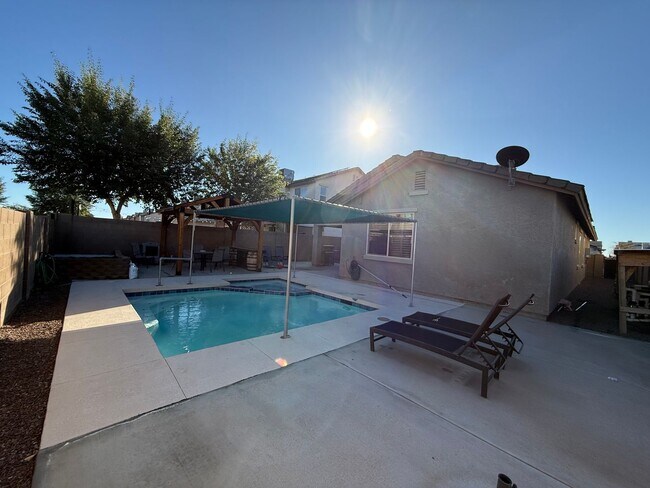 Building Photo - Furnished Home with Pool/Spa & Solar in Araby Crossing!