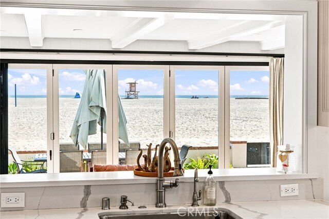 Building Photo - 1228 W Oceanfront
