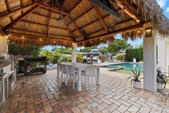 Building Photo - 12930 Oleander Rd