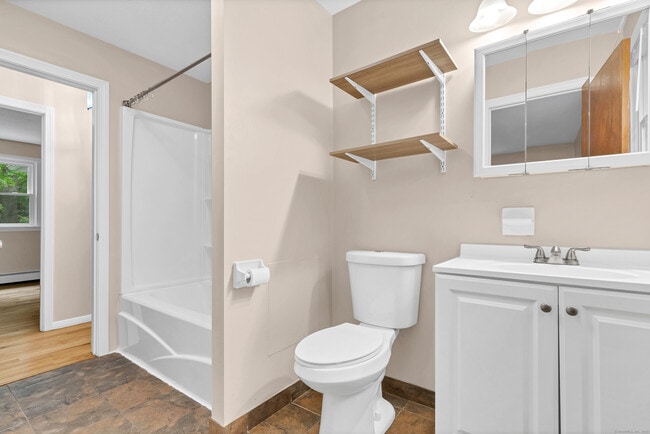 Building Photo - 21 Pheasant Run Dr