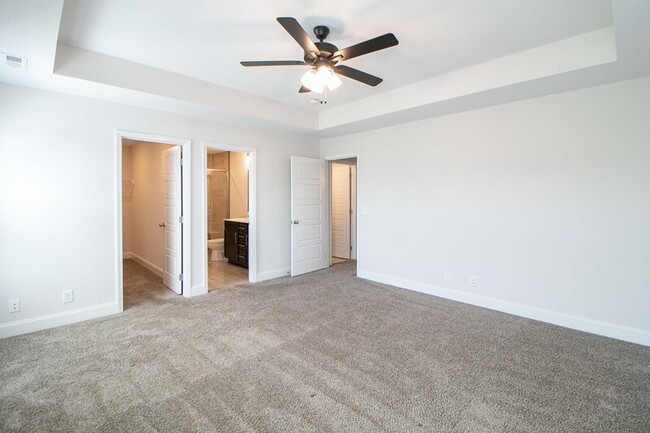Building Photo - 433 Pomeroy Dr