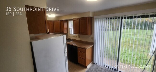 Building Photo - 36 Southpoint Dr