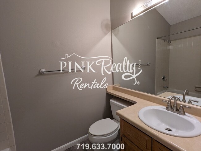 Building Photo - 3418 Foxridge Dr