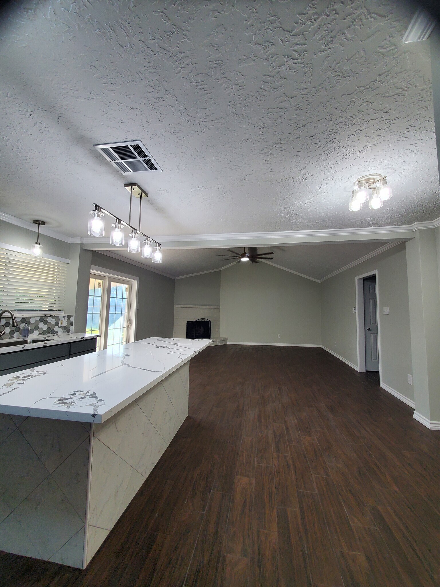 Building Photo - 7801 Barryknoll Ln
