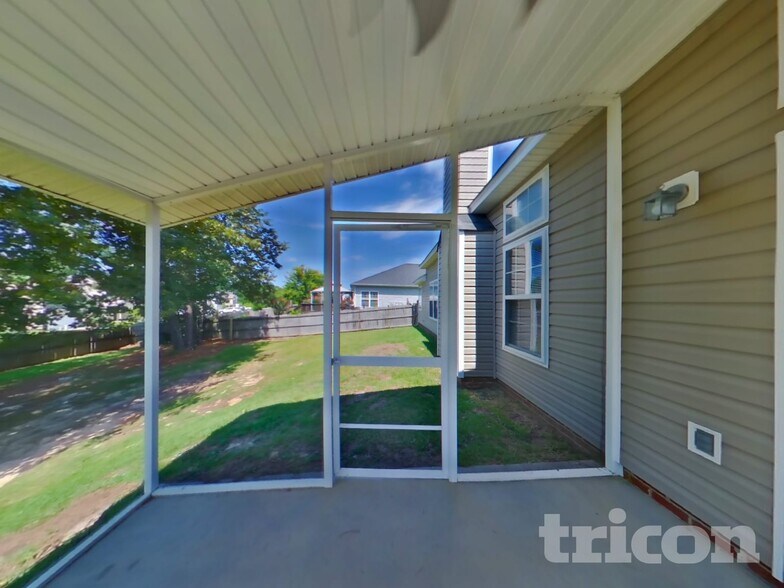 Building Photo - 409 Baneberry Ln