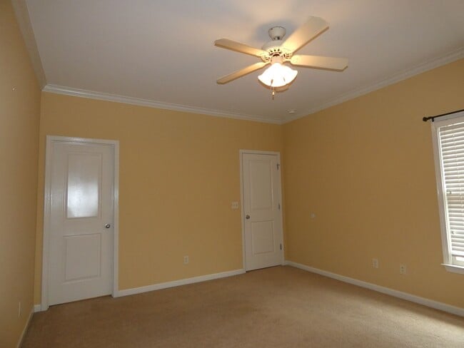 Building Photo - 1543 Inverness Cove Ln