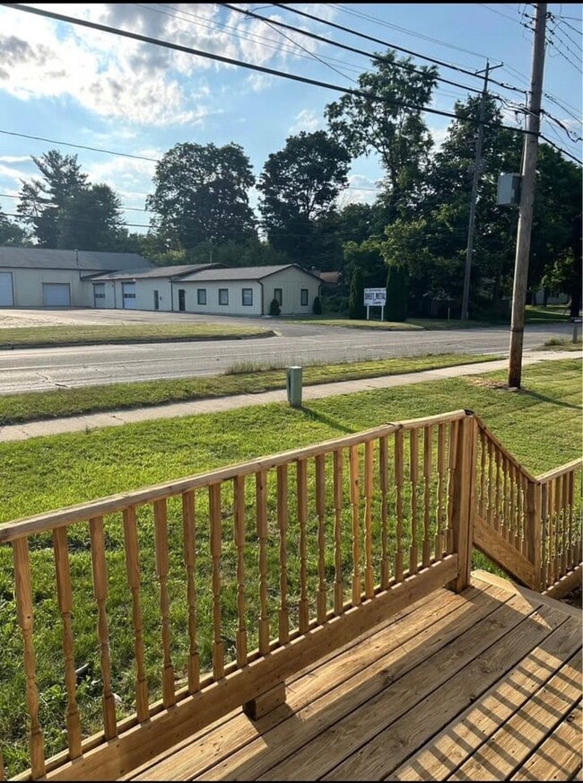 Building Photo - 6849 N Aurelius Rd