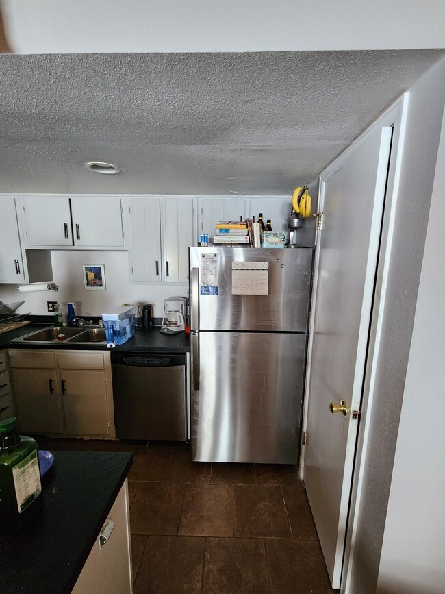 Building Photo - 232 Arapahoe Rd