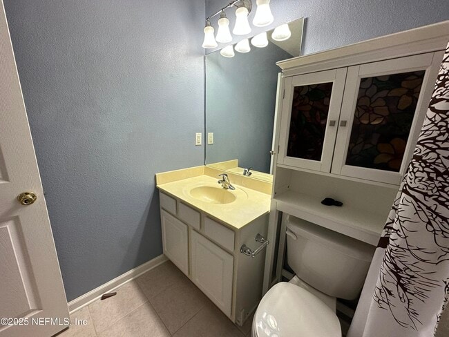 Building Photo - 11197 Castlemain Cir W