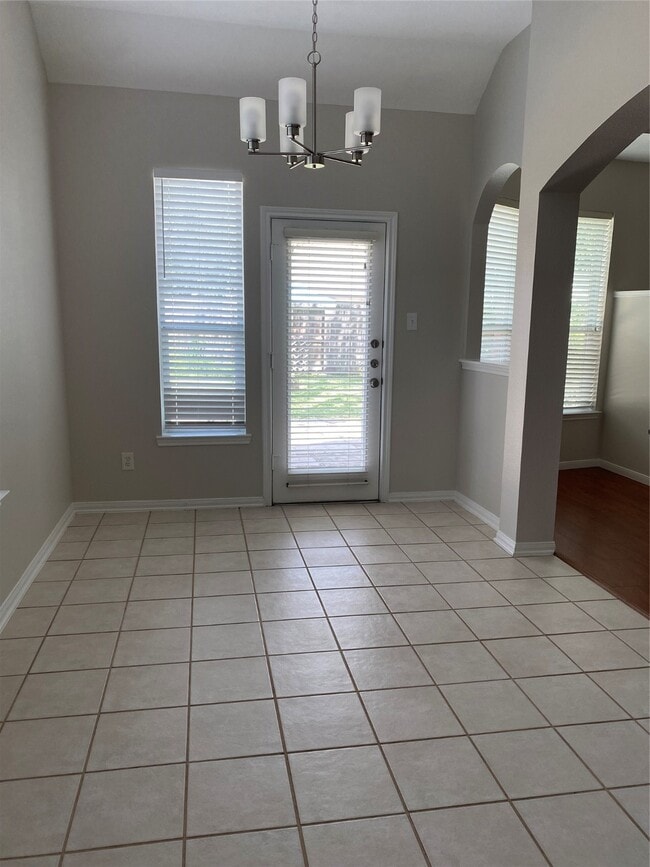 Building Photo - 2111 Emerald Cove Dr