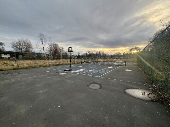 Building Photo - 12642 NW Barnes Rd