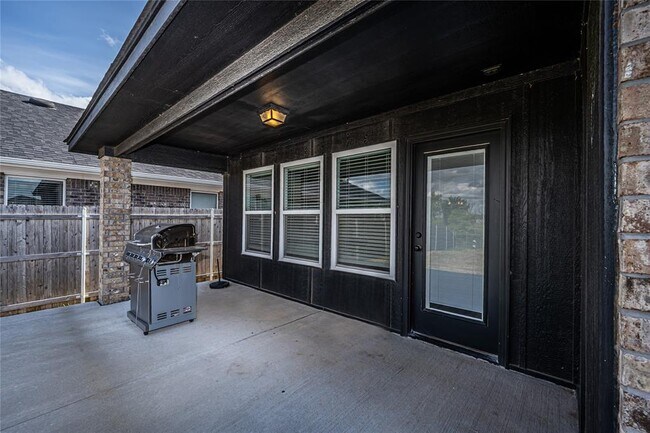 Building Photo - 8516 Gibbs Dr