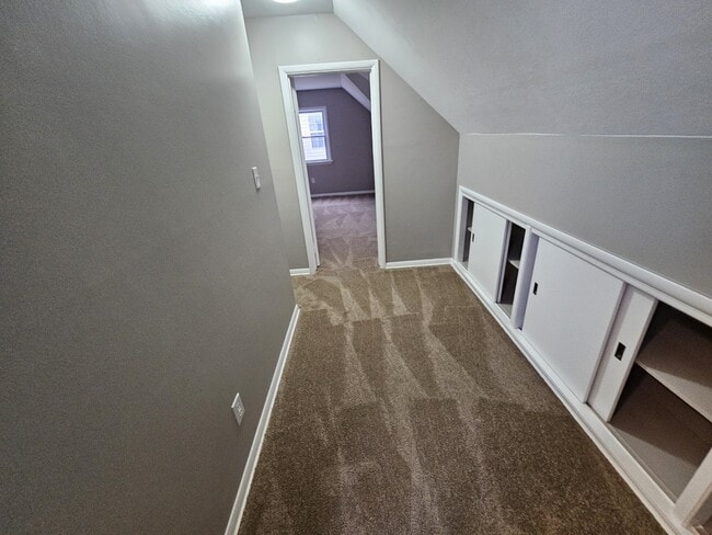 Building Photo - 19807 Gardenview Dr