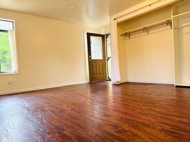 Building Photo - 1320 NW 27th St