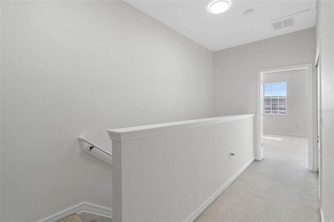 Building Photo - 102 Chelsea Dr