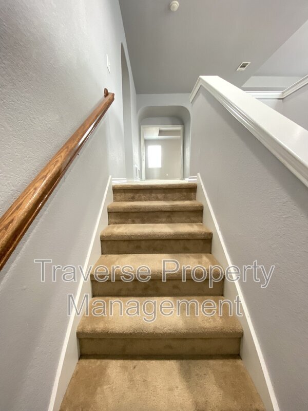 Building Photo - 601 Port Royale Way