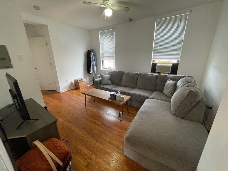 Living Room - 2148 N Carlisle St