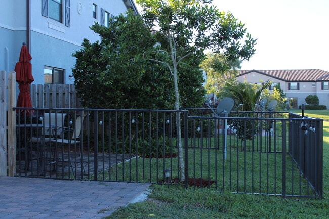 Building Photo - 12951 Anthorne Ln
