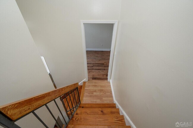 Building Photo - 2902 Madaline Dr