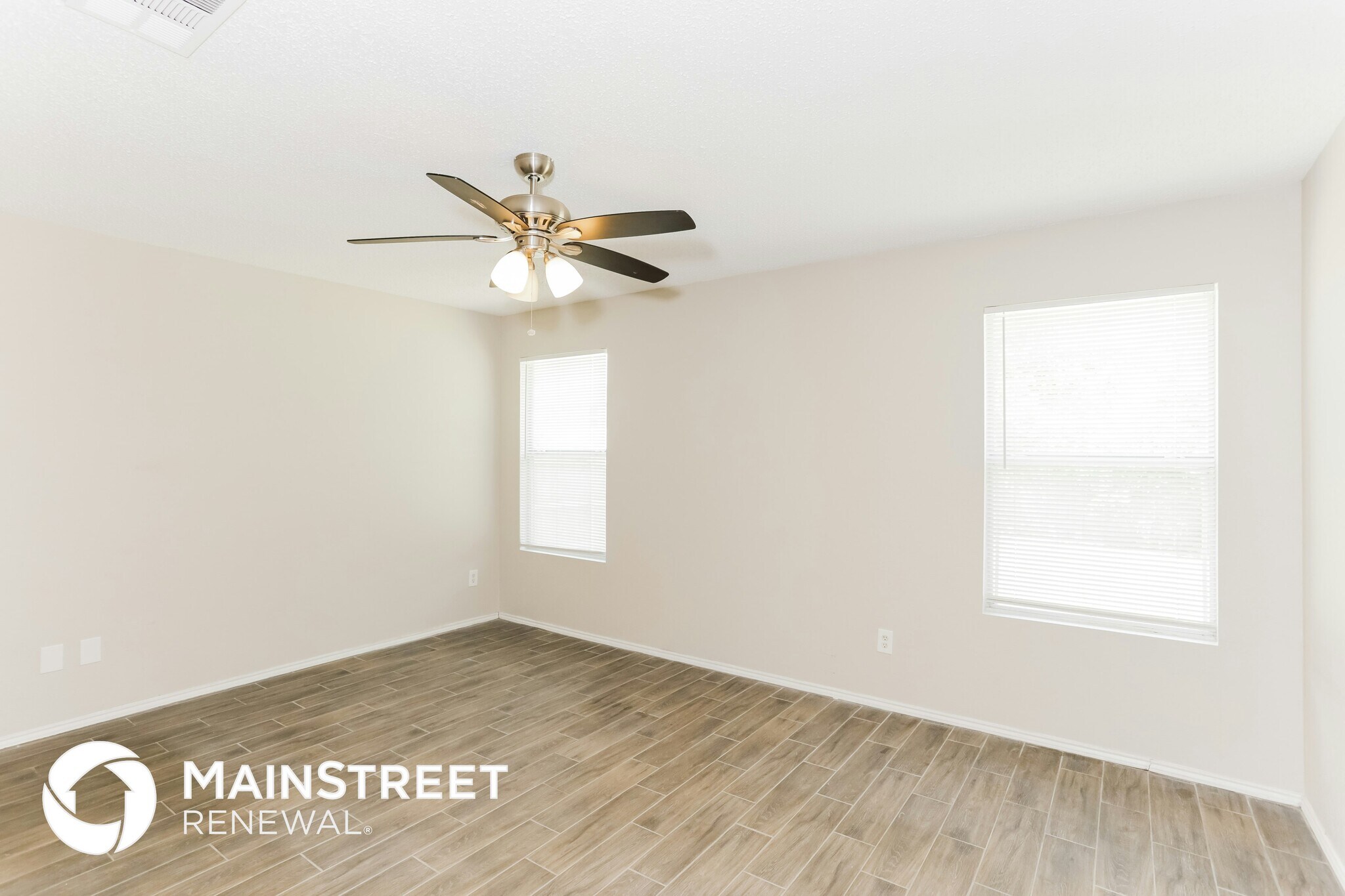 Building Photo - 805 Encino Dr