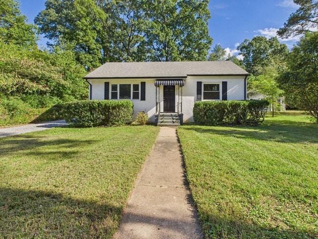 Primary Photo - 1815 Powell Rd