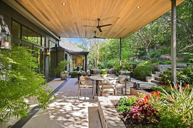 Building Photo - 3423 Mt Barker Dr