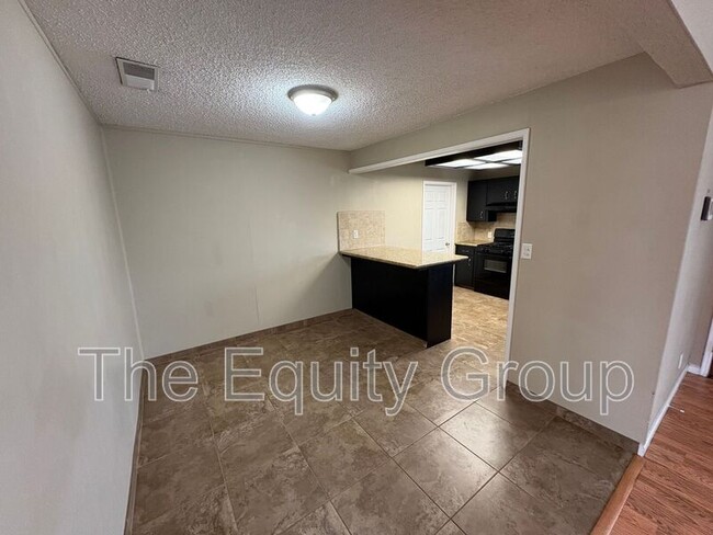 Building Photo - 600 N Dickran Dr