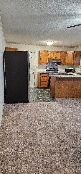 Building Photo - 2701 Patrick Rd