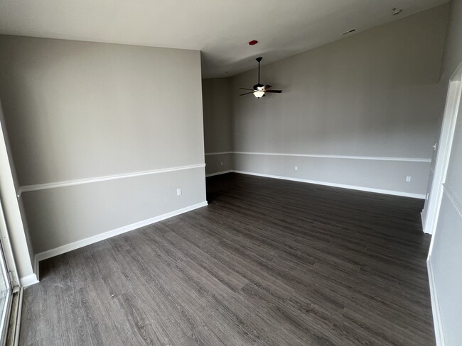 Building Photo - 305 Rain Water Way