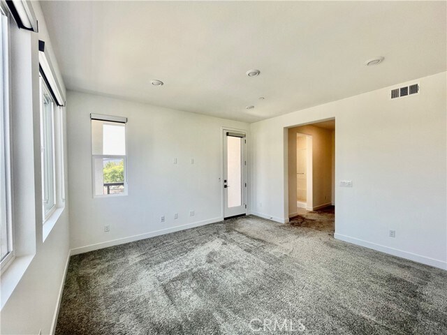 Building Photo - 114 Culture