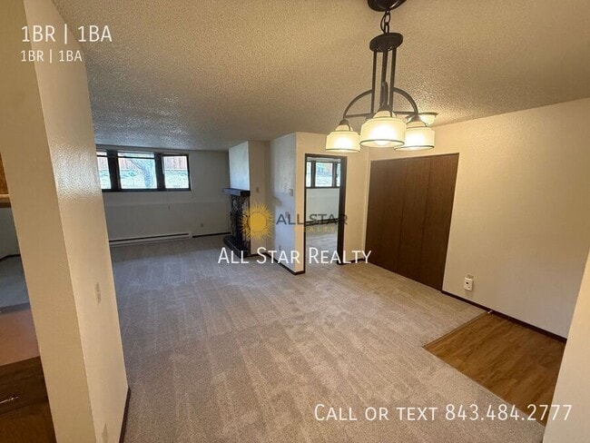 Building Photo - 2101 W 29th Ave