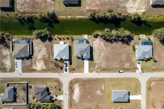 Building Photo - 3318 NE 13th Pl