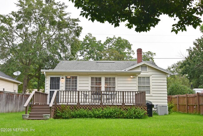 Building Photo - 1328 Ingleside Ave