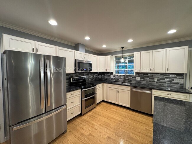 Building Photo - 8140 Tabaid Ln