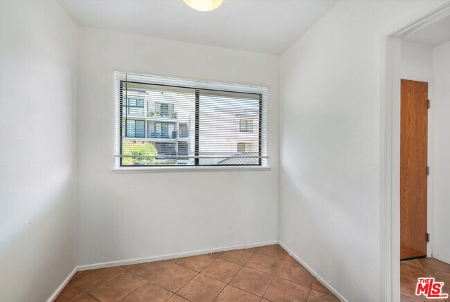 Building Photo - 2920 Neilson Wy