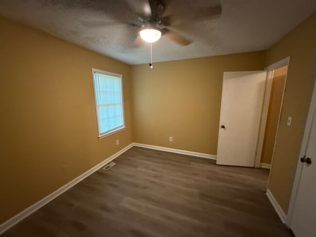 Building Photo - Welcome home!