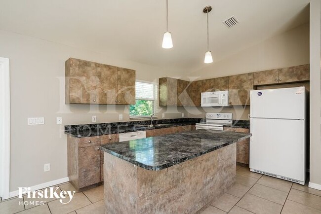 Building Photo - 6109 Higgins Ave