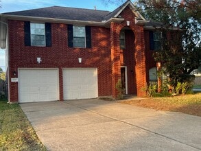 Building Photo - 15502 Lost Maples Dr