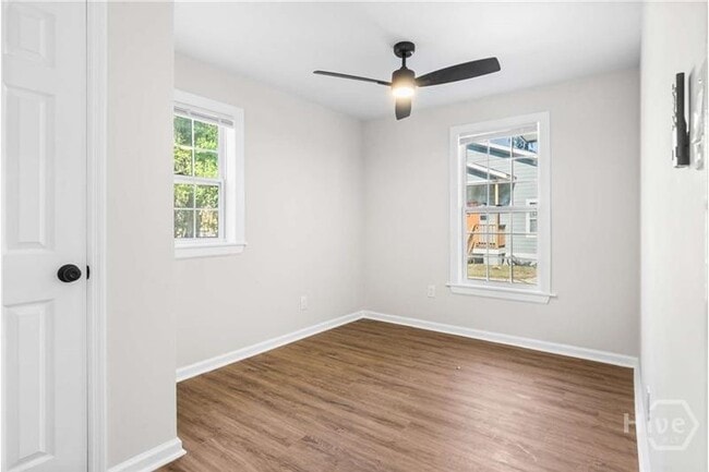 Building Photo - 2157 California Ave