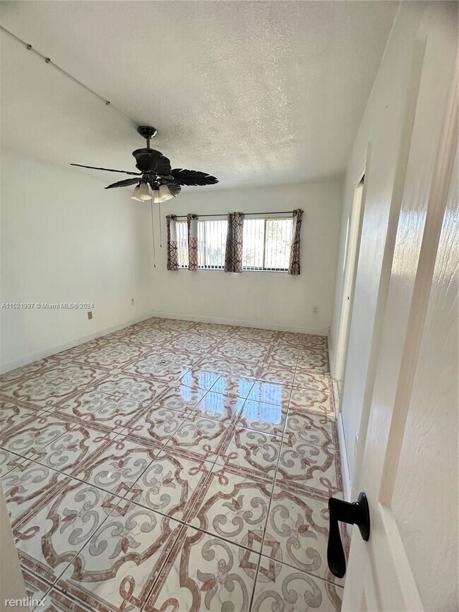 Building Photo - 3 br, 2 bath House - 8540 SW 133rd Avenue ...