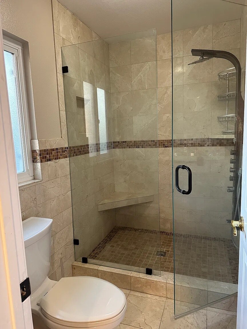 Building Photo - 11 Deerwood E