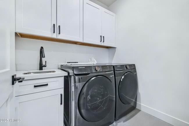 Building Photo - 5151 N 13th Pl