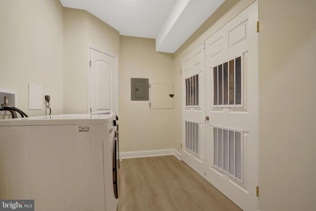 Building Photo - 8305 Covington Woods Ct