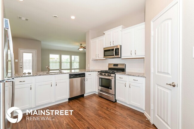 Building Photo - 571 Kara Dr