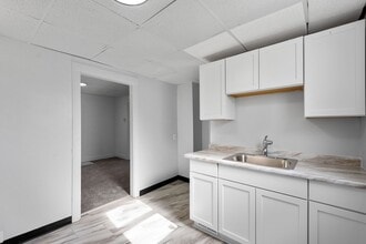 Building Photo - Stunning 3 bedroom home in Penn Hills avai...
