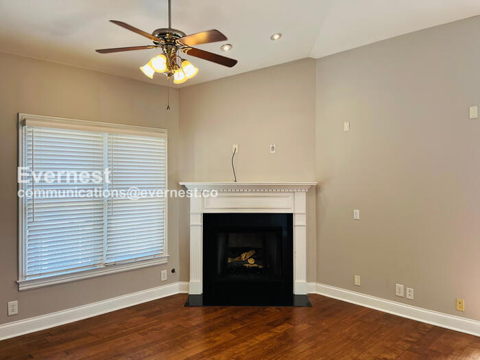 Building Photo - 101 Generals Retreat Pl