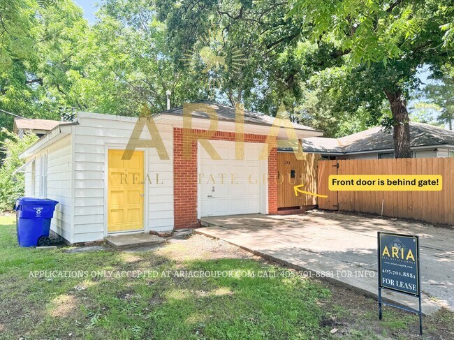 Primary Photo - *AVAILABLE FOR IMMEDIATE MOVE IN!* UPDATED...