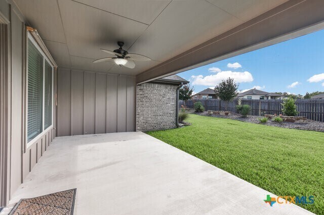 Building Photo - 1802 Rustic Manor Dr