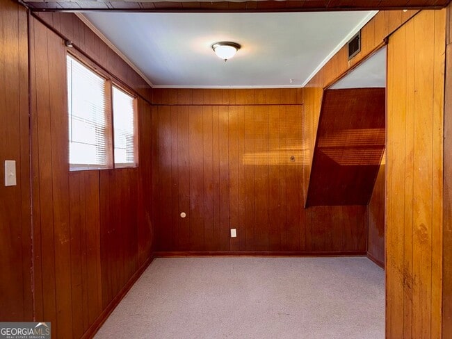 Building Photo - 430 Windsor Dr
