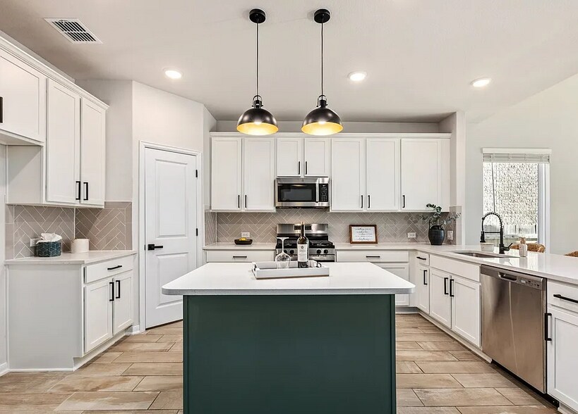 Building Photo - 1707 Lawnside Rd